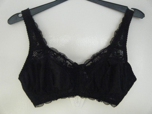 Shapely figures bra non - shapely,