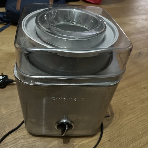 Cuisinart ice cream maker - ice,