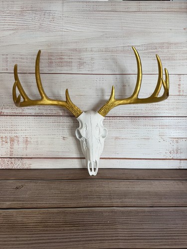 White faux deer - white, skull