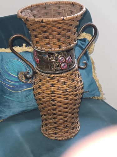 Large vintage wicker wrought - vintage,