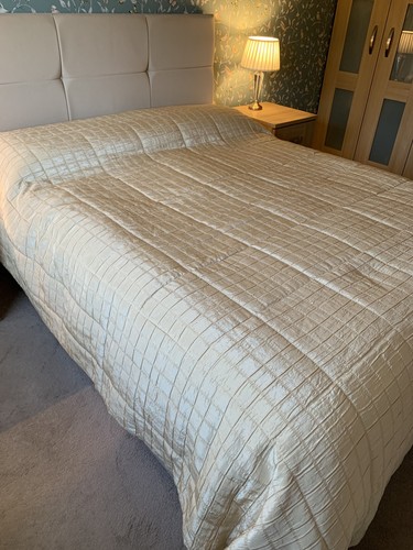 Gorgeous gold quilted - gorgeous,