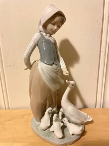 Lladro spain girl - lladro spain, feeding