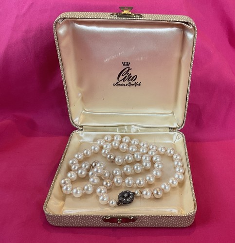 Pearl necklace ciro - necklace, bond