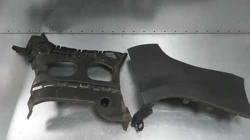 Bumper corner right rear ford - right,