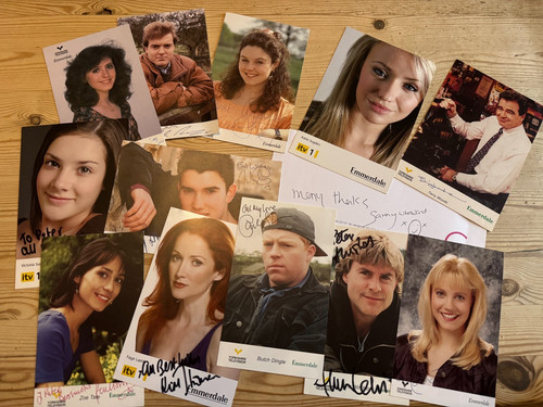Emmerdale cast cards - (ed3),