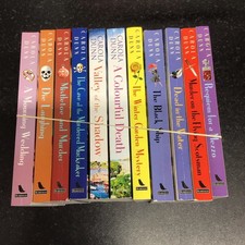 11 x Carola Dunn Paperback