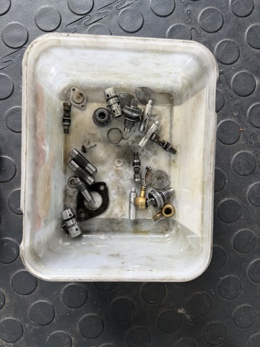 Kawasaki kh250 oil pump - kawasaki,