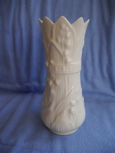 Belleek pottery vase - belleek,
