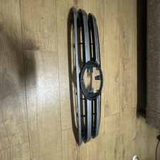 Toyota Hilux Chrome Front