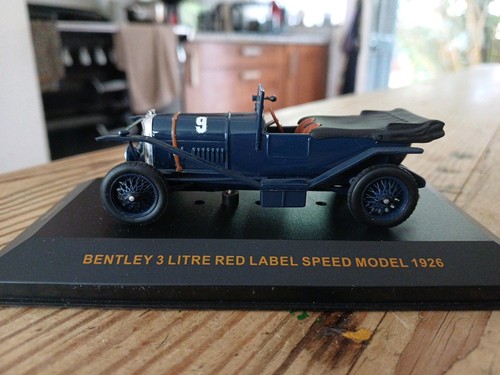 Ixo clc016 bentley - litre, red