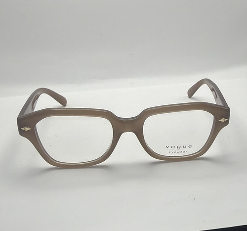 Vogue 5447 3008 brown - 5447,