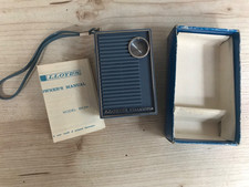 Vintage LLOYD'S 6 Transistor Pocket Radio Model 8K34J