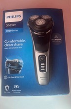 Philips Series 3000 Wet and Dry Electric Shaver - Shiny Black