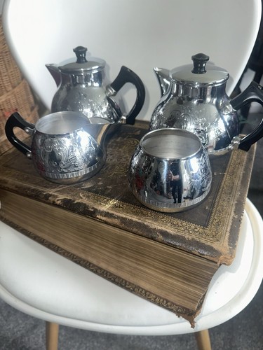 Swan carlton tea set - swan,