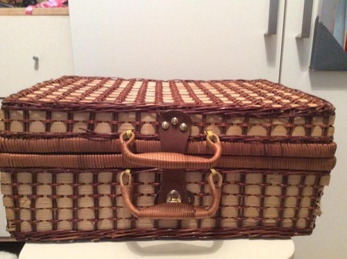 Vintage style large - large, wicker