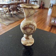 JiaJia Trumpet Crystal Onyx