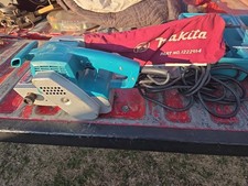 MAKITA MODEL 9900B 3 IN. X 21"