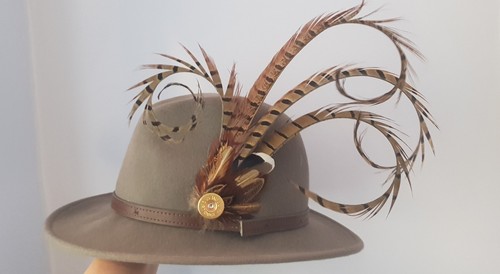 Feather brooch hat - feather,