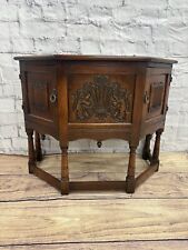Prince of Wales - Old Charm - Carved Oak Canted Table