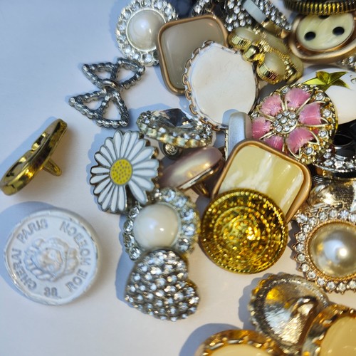 Vintage now costume jewelry - vintage-now,