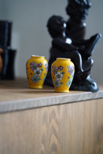 Porcelain miniature vases with