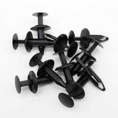 Fascia clip retainers - fascia, push
