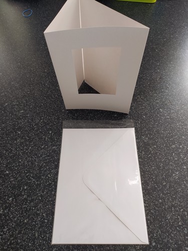 Tri fold aperture - , blank