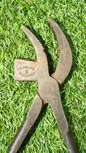 Vintage cobblers pliers - cobblers,