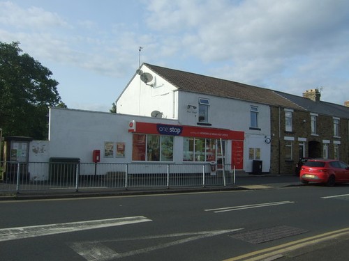Photo 6x4 howden wear post - howden-le-wear,