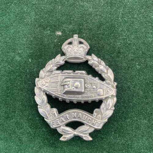 Royal tank regiment lapel - royal,