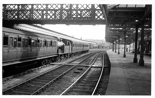 C1930s maidstone west - maidstone, train