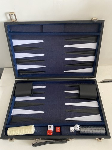 Vintage travel backgammon set - backgammon,