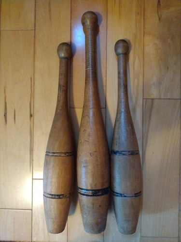 Set antique juggling pins - 3,