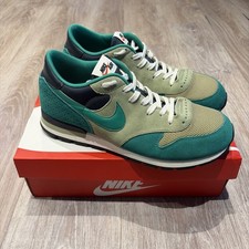 Nike Air Epic QS, UK 9 with