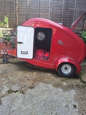 Caravan Pod 2  Birth  Fiberglass