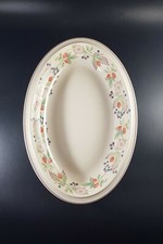 WEDGWOOD ROSEBERRY SERVING PLATE/ LARGE PLATTER RARE. OVEN TO TABLE. 38cm Long 