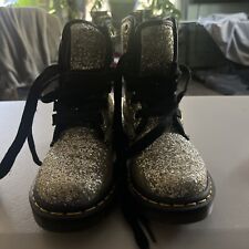 DOC MARTENS 1460 Farrah Gold