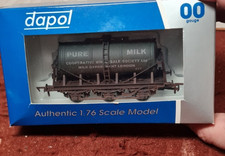 Dapol CWS Pure  Milk  6 Wheel