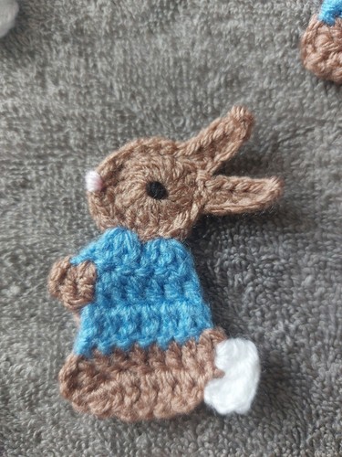 Crochet bunny rabbit applique - crochet,