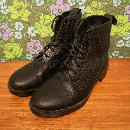 Army air cadet eye - eye, toe