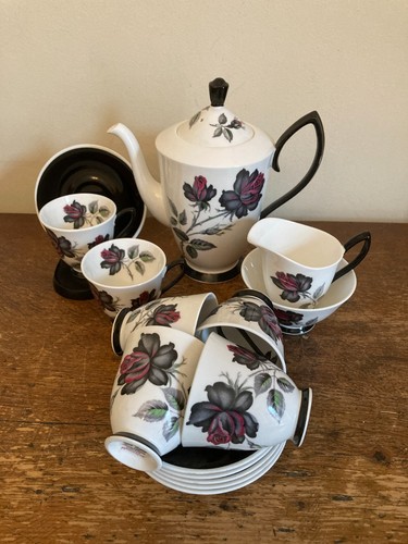 Royal albert masquerade - albert, tea