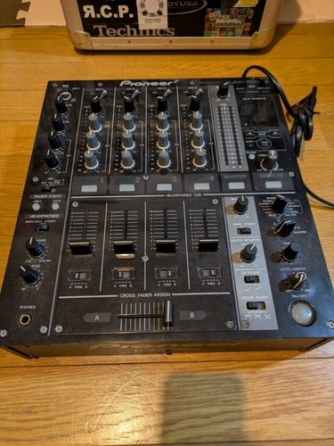 Pioneer djm 700 channel dj - pioneer, 4-channel