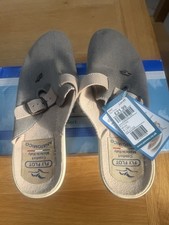 Fly Flot Women's Beige Canvas