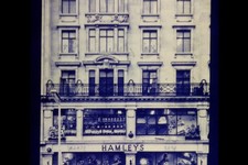HAMLEYS SHOP REGENT STREET (35MM SLIDE) LOT B43