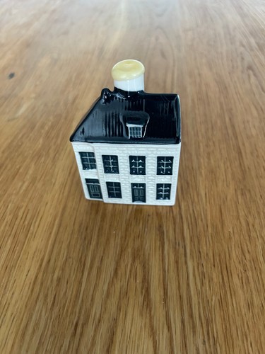 Klm dutch airlines delft house - airlines,