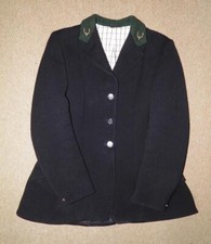 Vintage Ladies Black 100% Wool