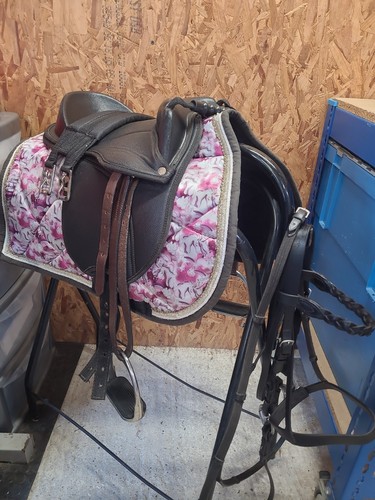 Small pony saddle - small,
