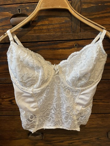Bellezza y2k white lace frilly