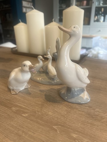 Nao porcelain goose - , figurines