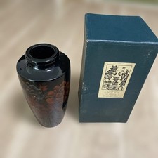 Black Lacquer Flower Vase with